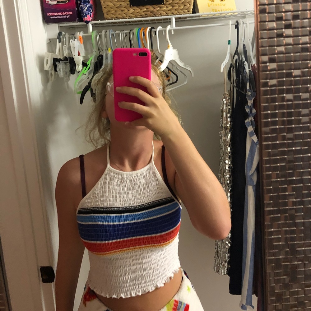🙂nwot tie halter crop top